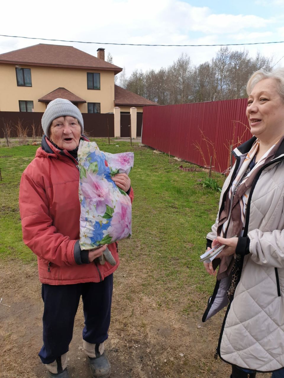 ��������