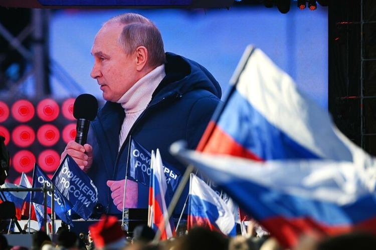 "Своих не бросаем". Профсоюз принял участие митинг-концерте в "Лужниках"
