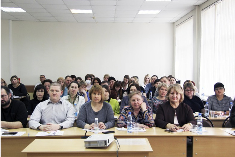 Сегодня Нина Владимировна открыла обучение профсоюзного актива